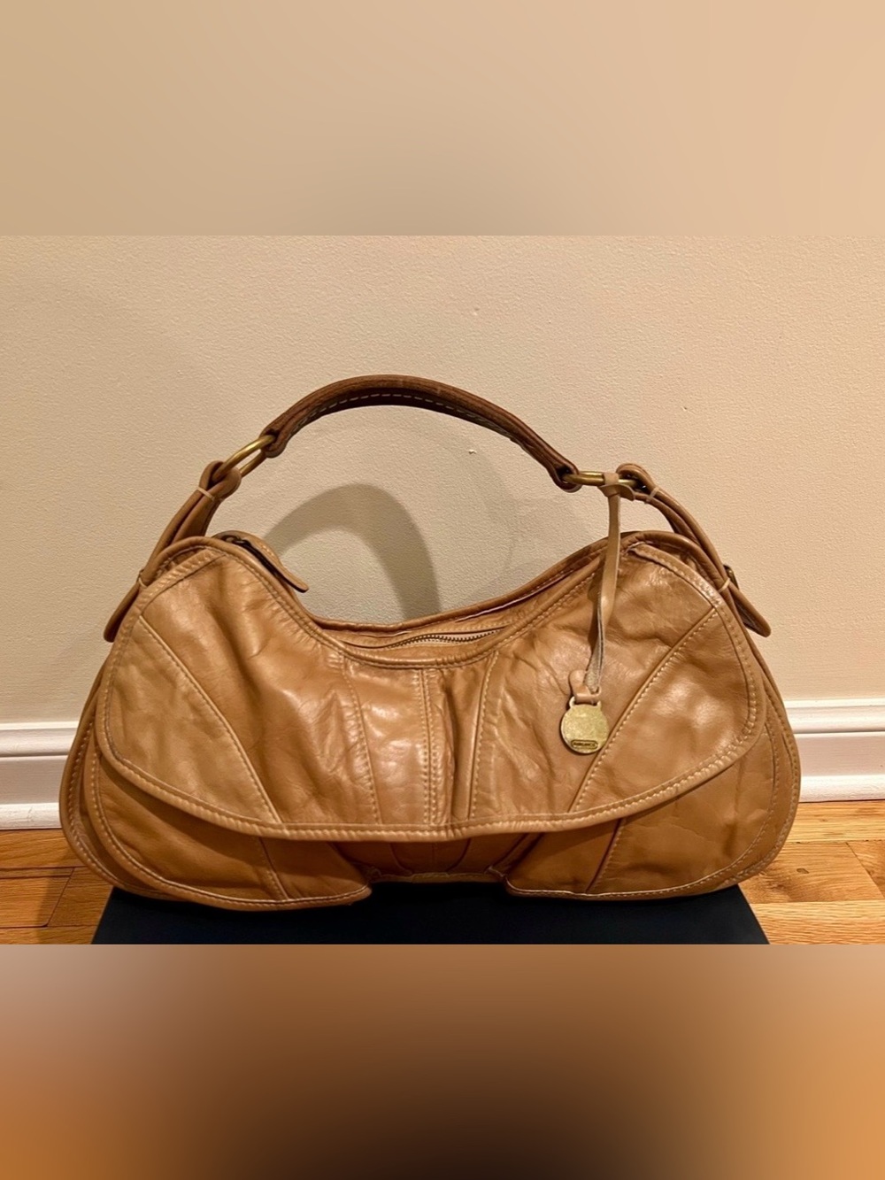 Rabeanco Leather Hobo Shoulder Bag in Tan